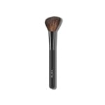 AURA ЧЕТКА ЗА ГРИМ CONTOUR-BLUSH BRUSH КОНТУРИРАЩА 1БР